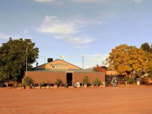 Packsaddle Roadhouse