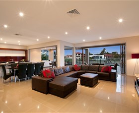 Xanadu Waterfront Elite Holiday Home
