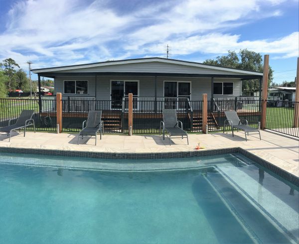 Laguna Lodge Holiday Units