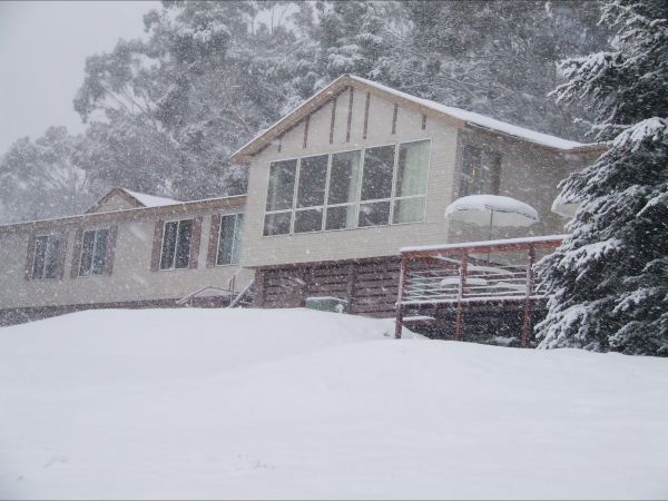 Cool Mountain Lodge
