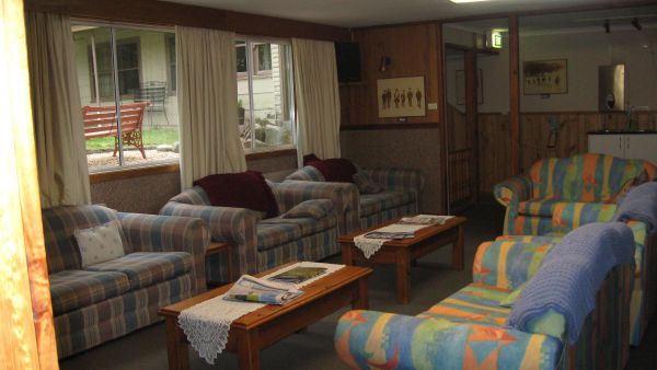 Cool Mountain Lodge