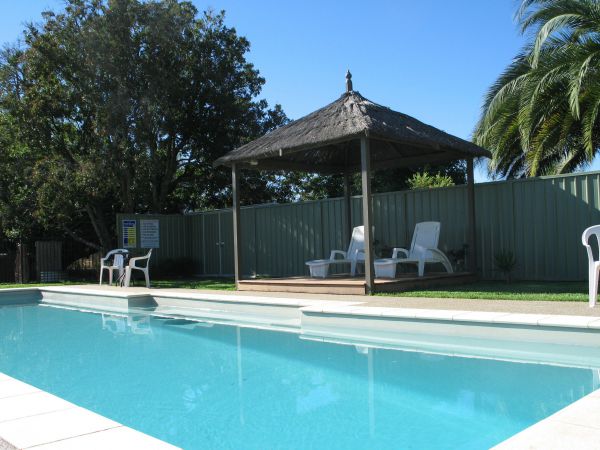 Wine Village Motor Inn