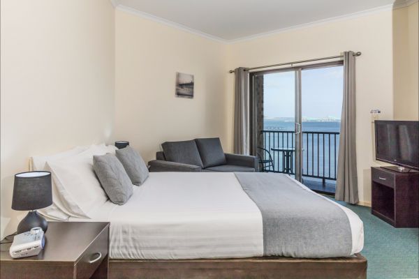 Limani Motel