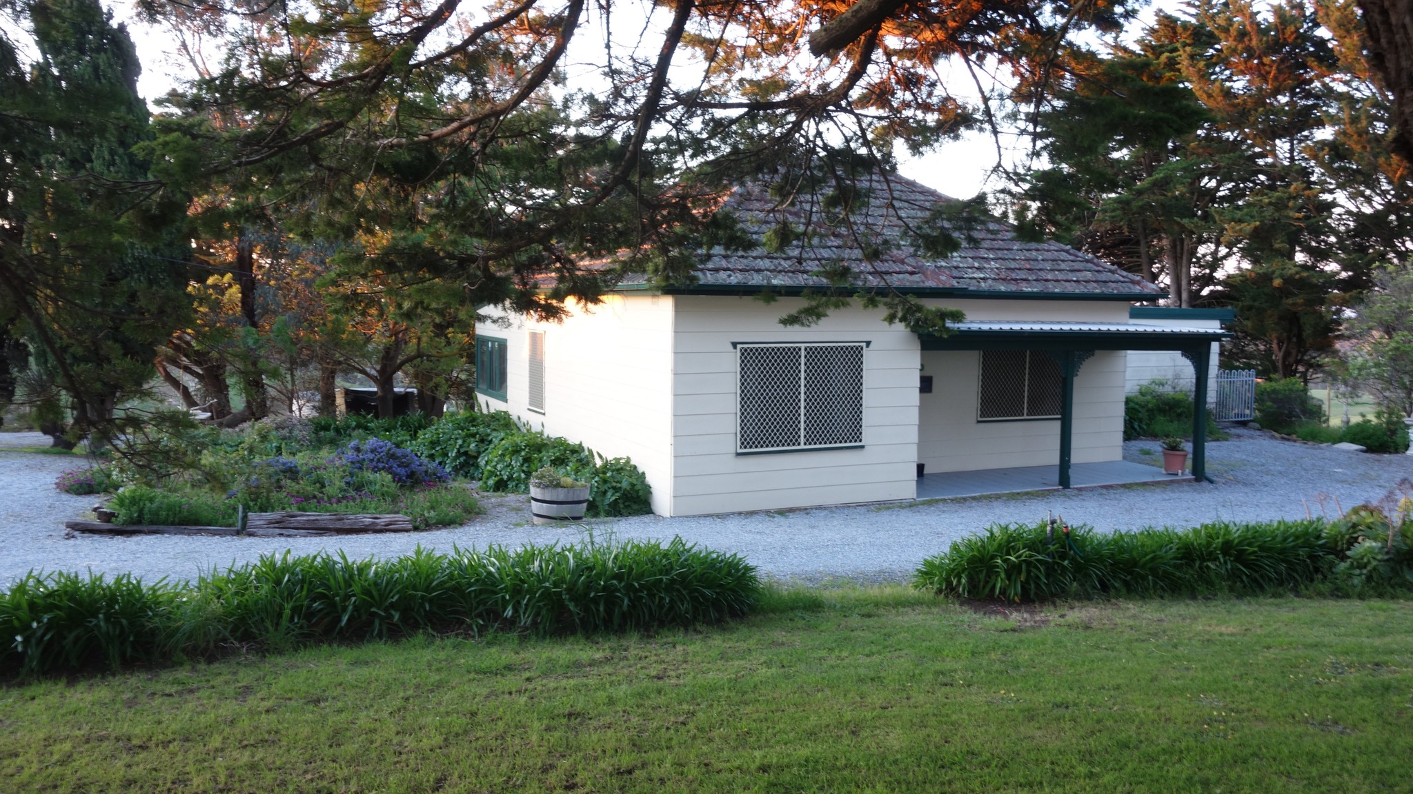 Morella Farm Stay