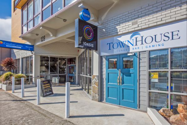 Burnie Central Townhouse Hotel 