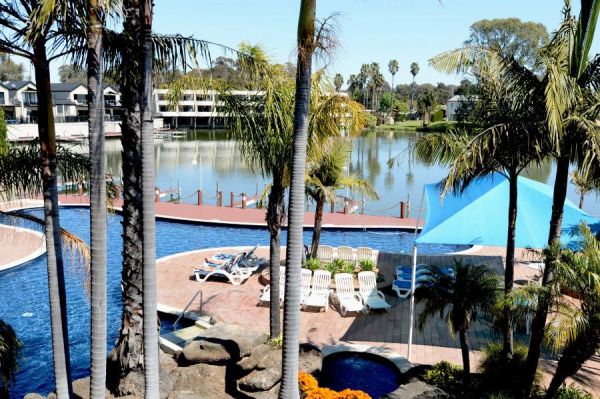 Yarrawonga Waterfront Apartments