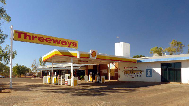 Threeways Roadhouse Tourist Park