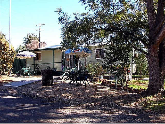 Manilla River Gums Caravan Park