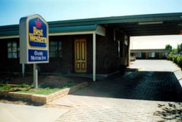 Oasis Motor Inn