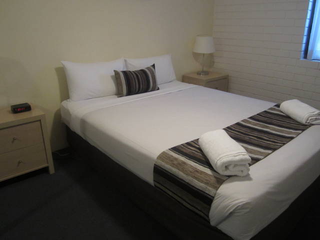 Trickett Gardens Holiday Inn