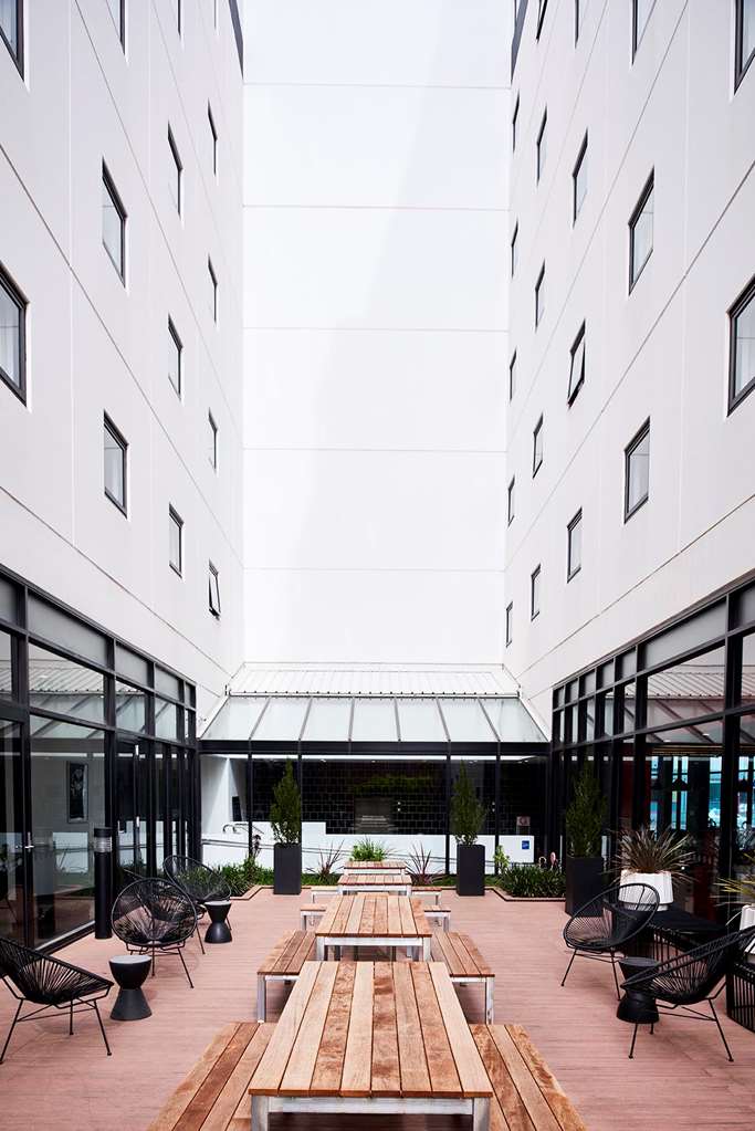 Essence Hotel Carlton