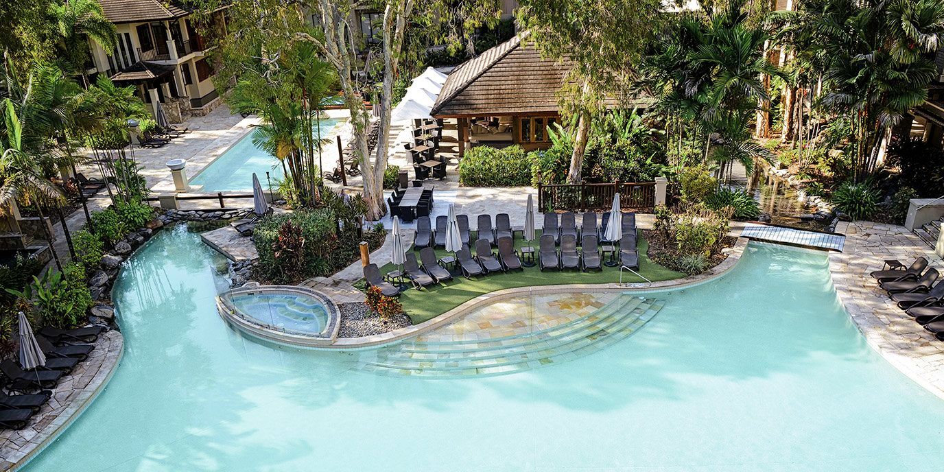 Pullman Palm Cove Sea Temple Resort/Spa