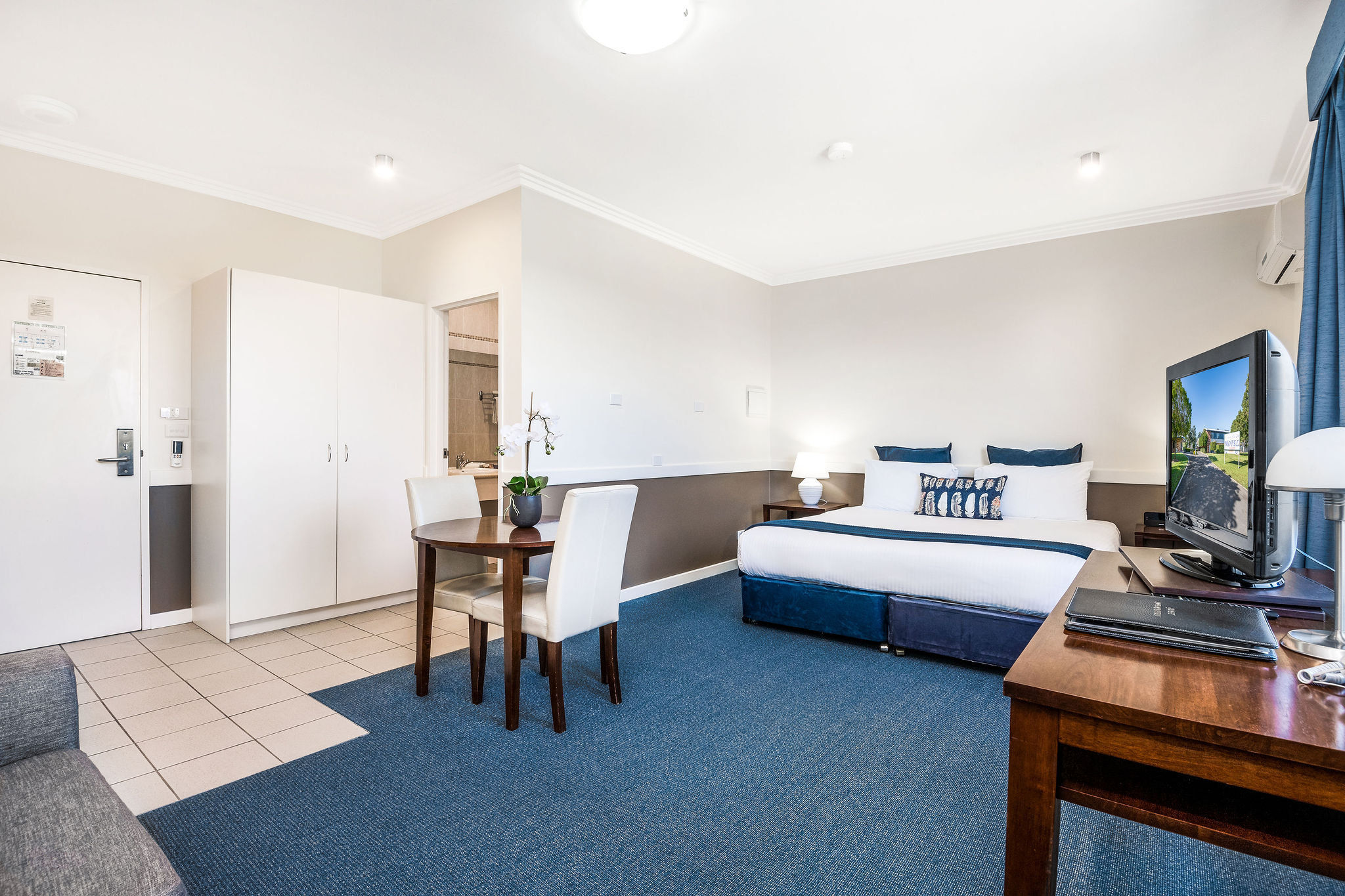 Hawkesbury Race Club Motel