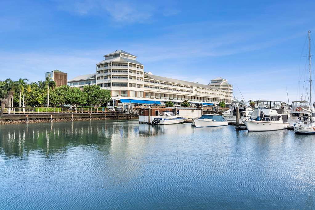 Shangri-La Hotel, The Marina