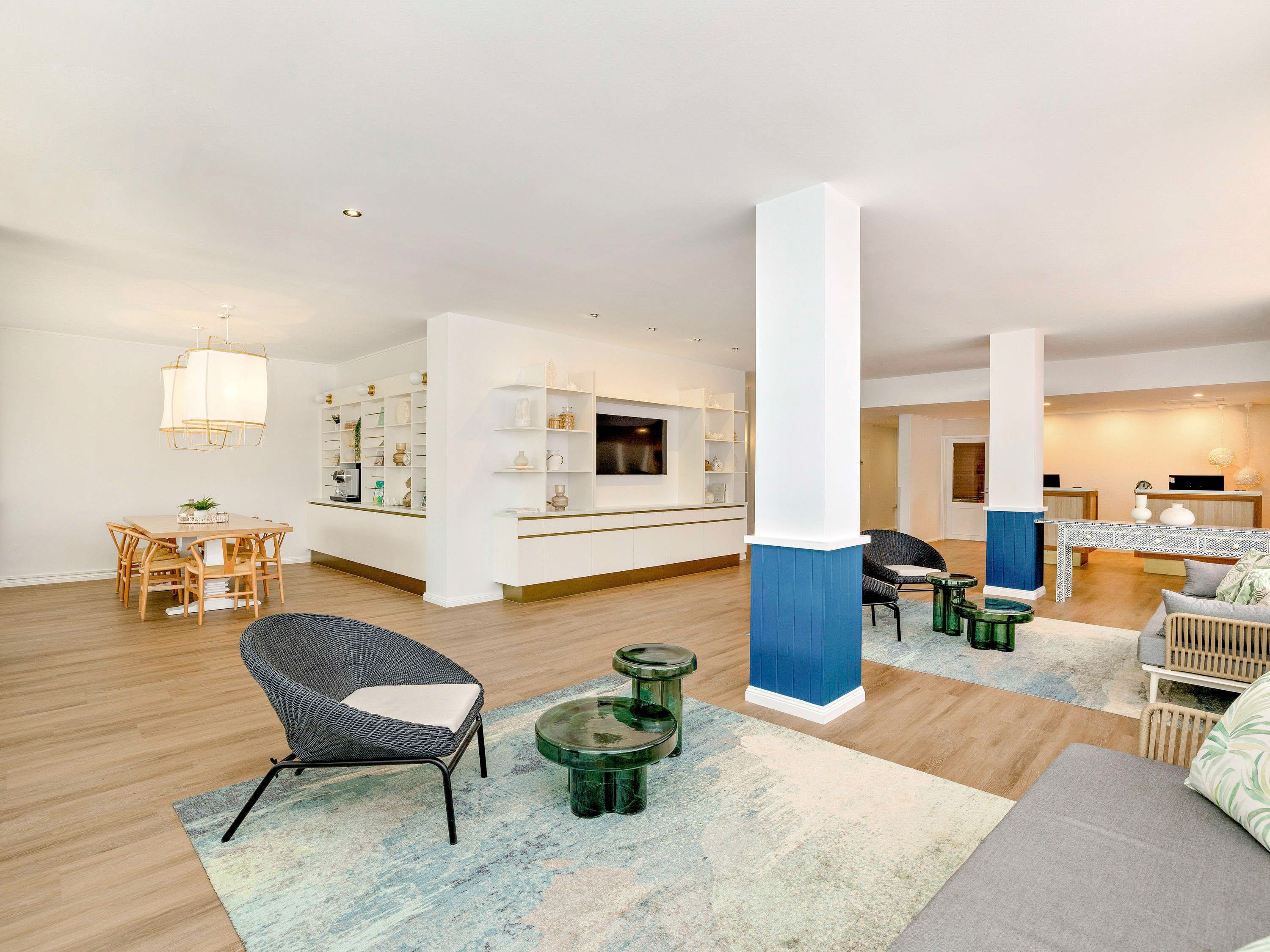 Mercure Cairns
