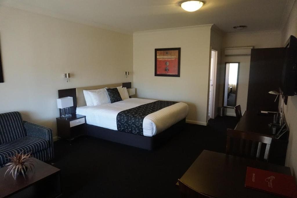 Charles Sturt Suites