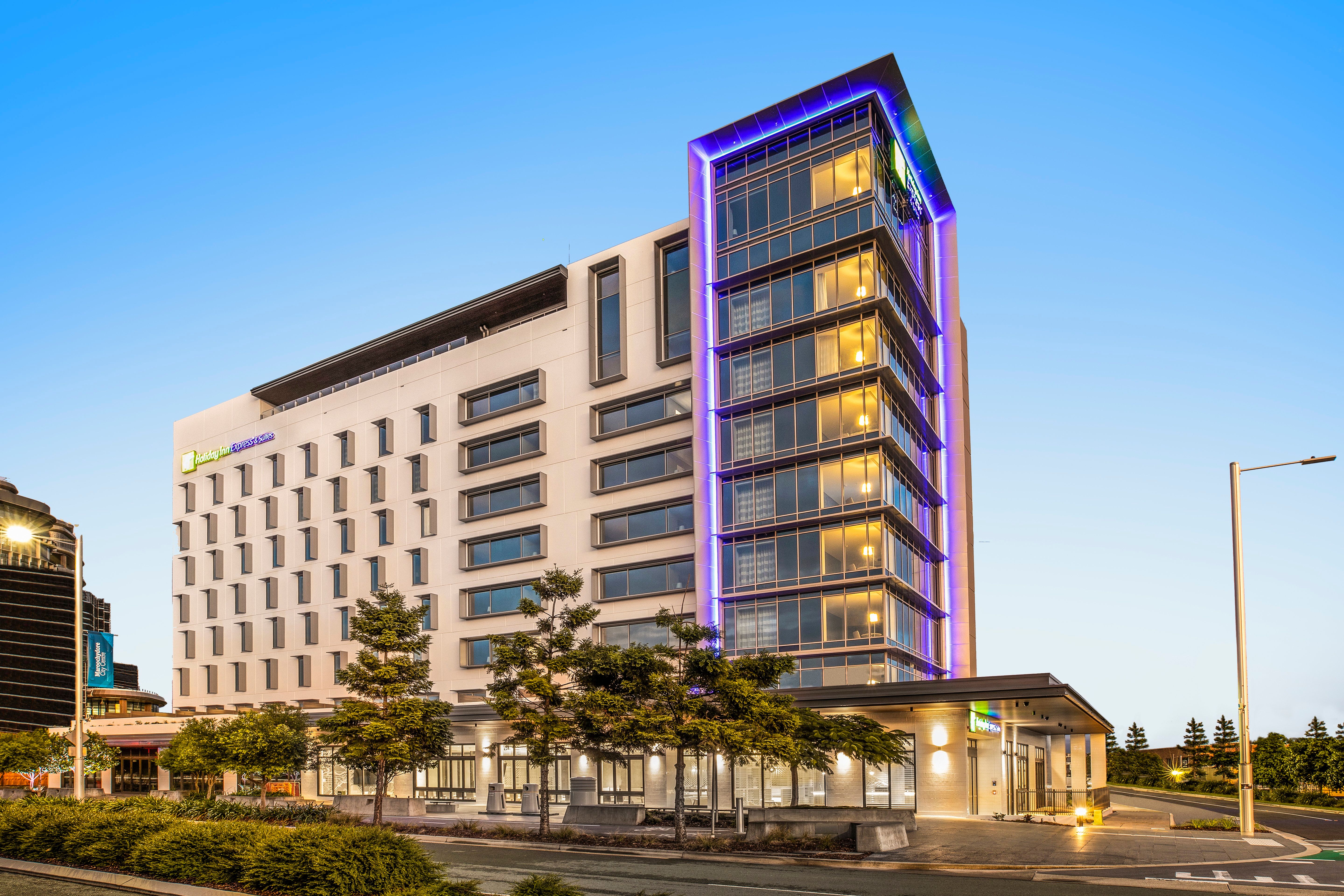 Holiday Inn Express/Stes Sunshine Coast