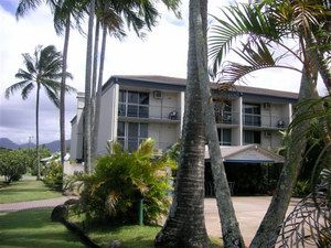 Cairns Holiday Lodge