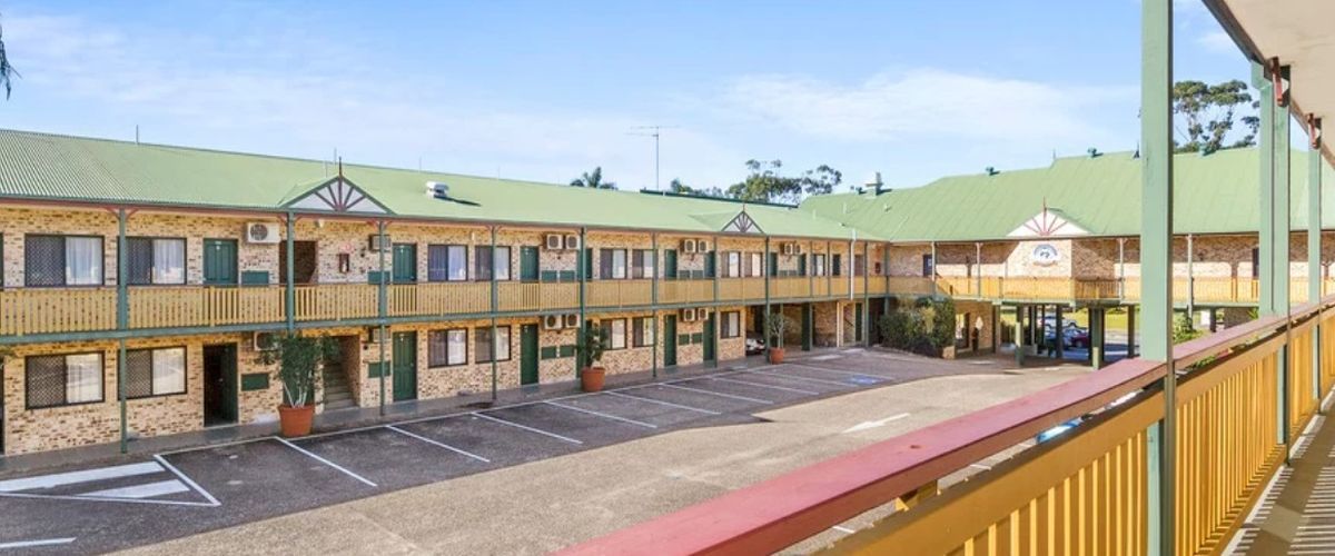 Bayswater Tweed Motel